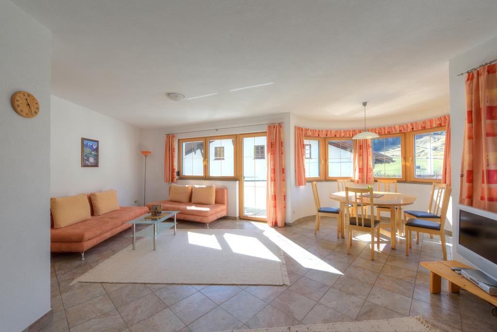 Appartement Strolz Schnann Bilik gambar